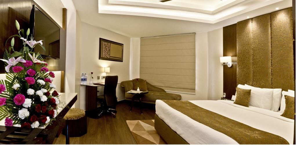 Hotel K C Residency, Jammu Esterno foto