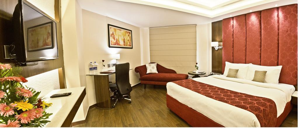 Hotel K C Residency, Jammu Esterno foto